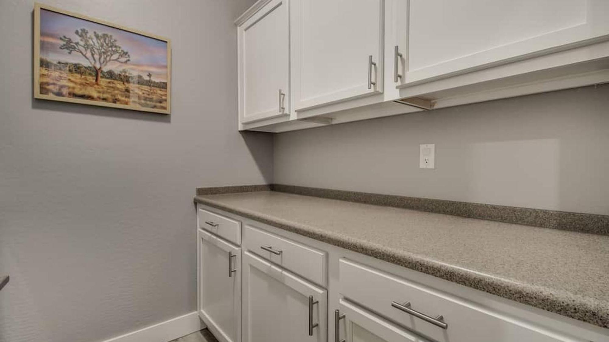 3 Bdrm Townhouse Wgarage In Gated Complex Holiday home *
