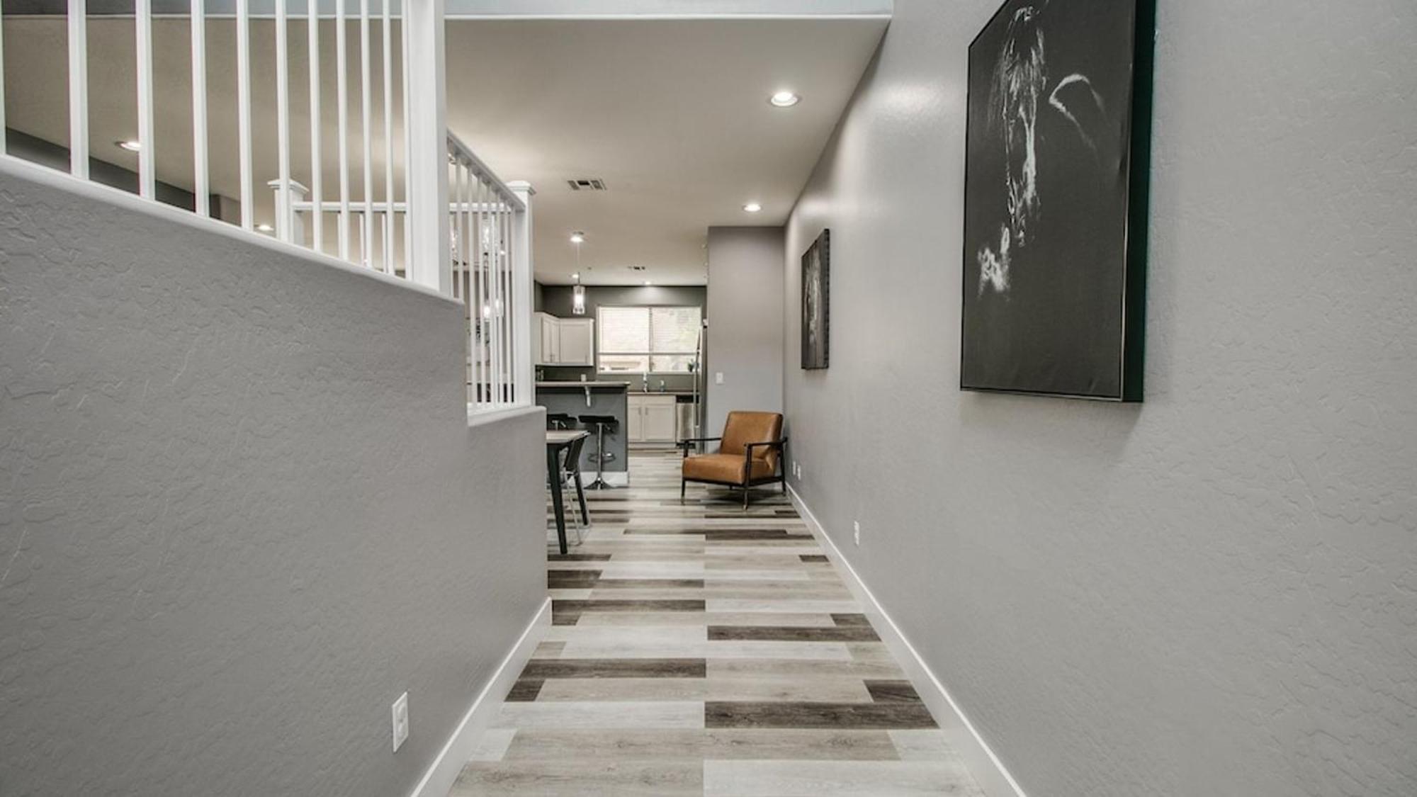 Holiday home 3 Bdrm Townhouse Wgarage In Gated Complex